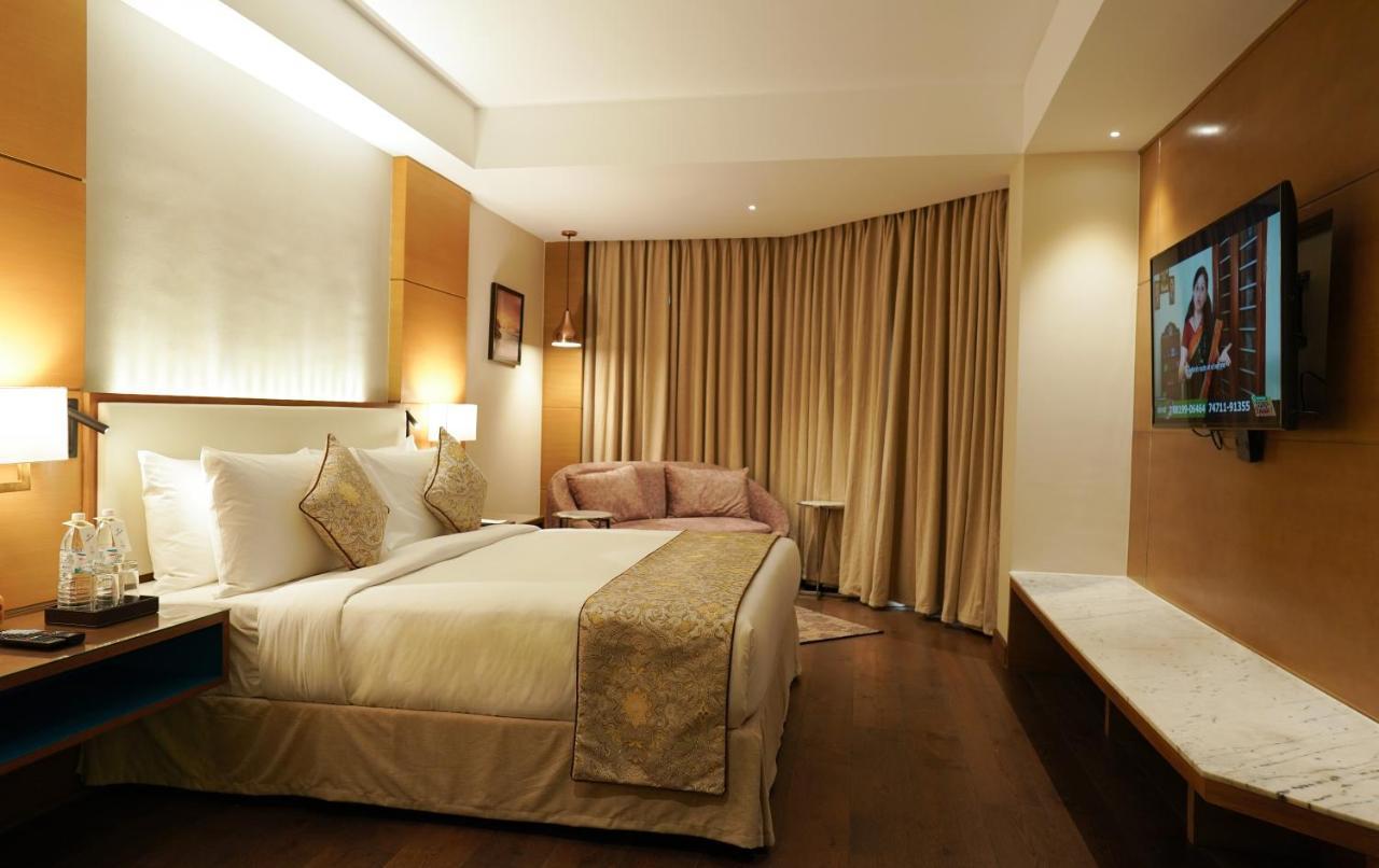 Gokulam Grand Trivandrum Thiruvananthapuram Zewnętrze zdjęcie