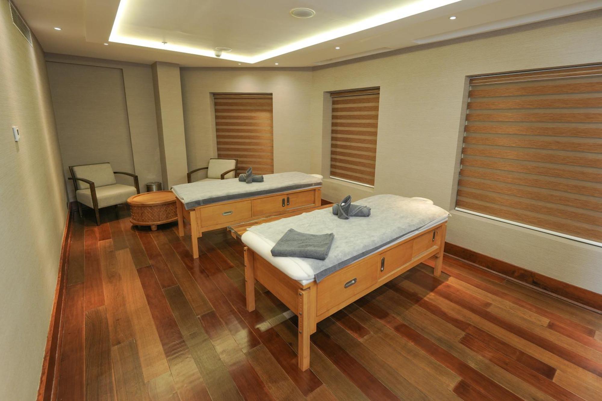 Gokulam Grand Trivandrum Thiruvananthapuram Zewnętrze zdjęcie