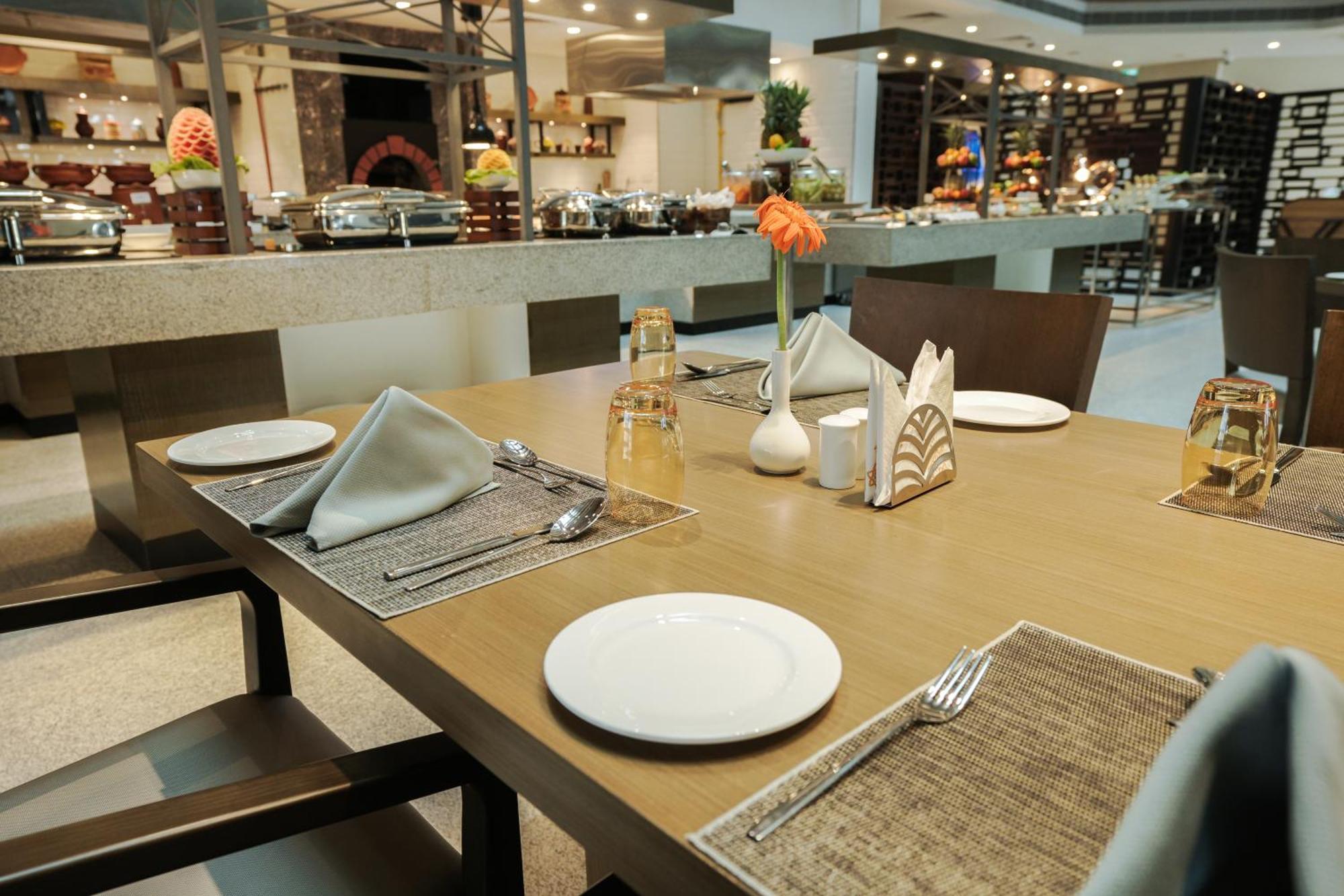 Gokulam Grand Trivandrum Thiruvananthapuram Zewnętrze zdjęcie