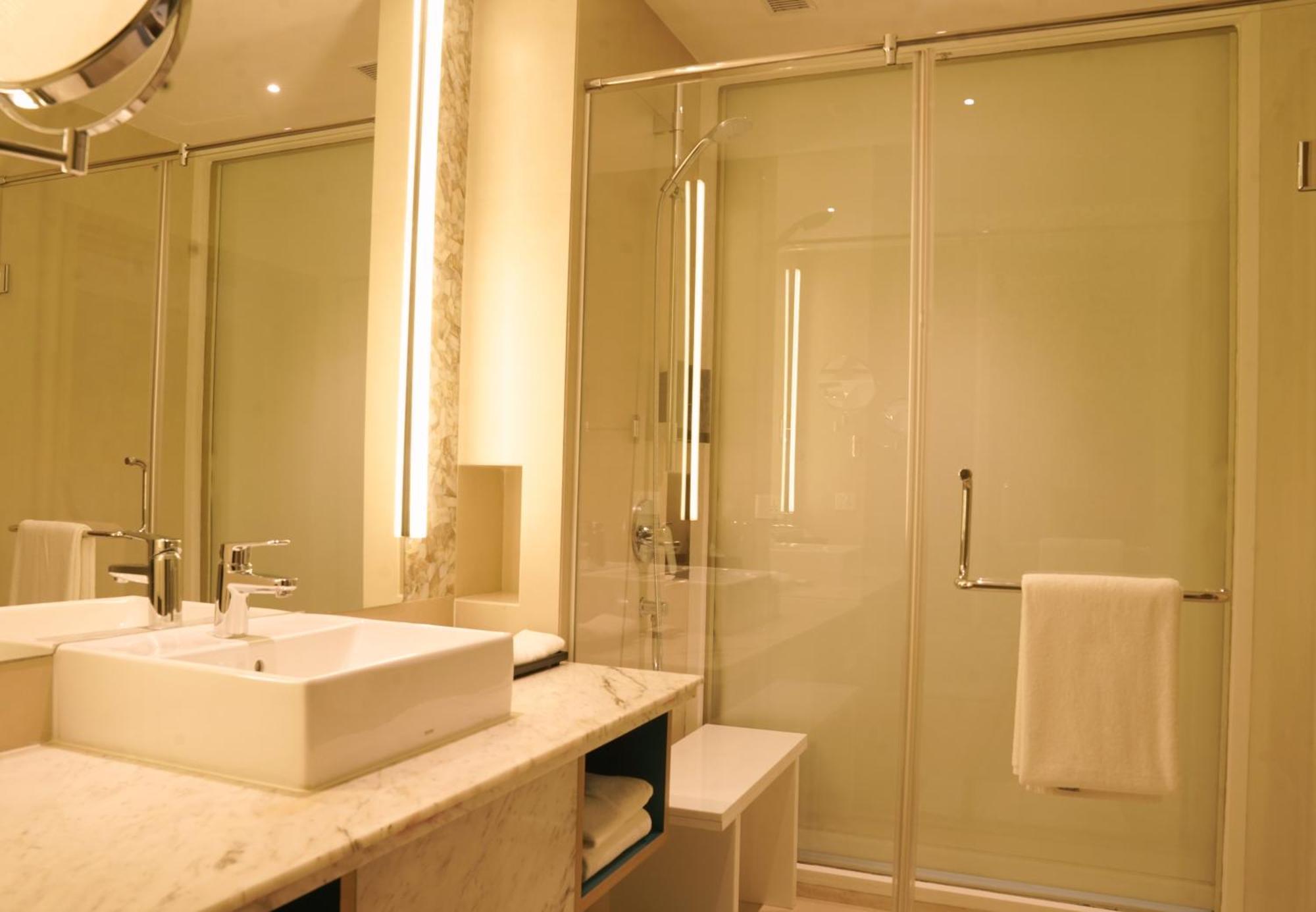 Gokulam Grand Trivandrum Thiruvananthapuram Zewnętrze zdjęcie